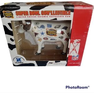 SUPER BOWL 38 XXXVIII 2004 NFL Cow'llectible ceramic cow figure PSG football